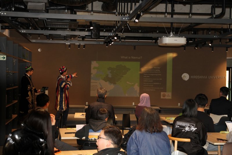 Донишҷӯёни тоҷик Наврӯзро дар Донишгоҳи Ҳиросима ҷашн гирифтанд